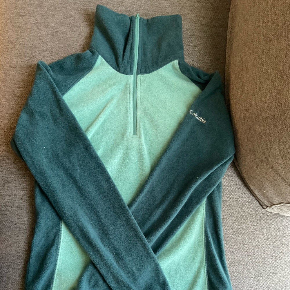 Columbia quarter zip sweater